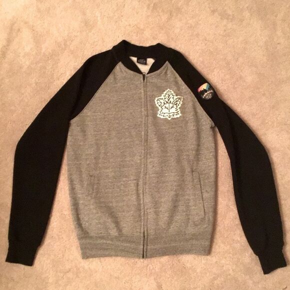 GGS Canada Gray and Black Men's Front Zip Jacket Unisex Sweater - Picture 1 of 8